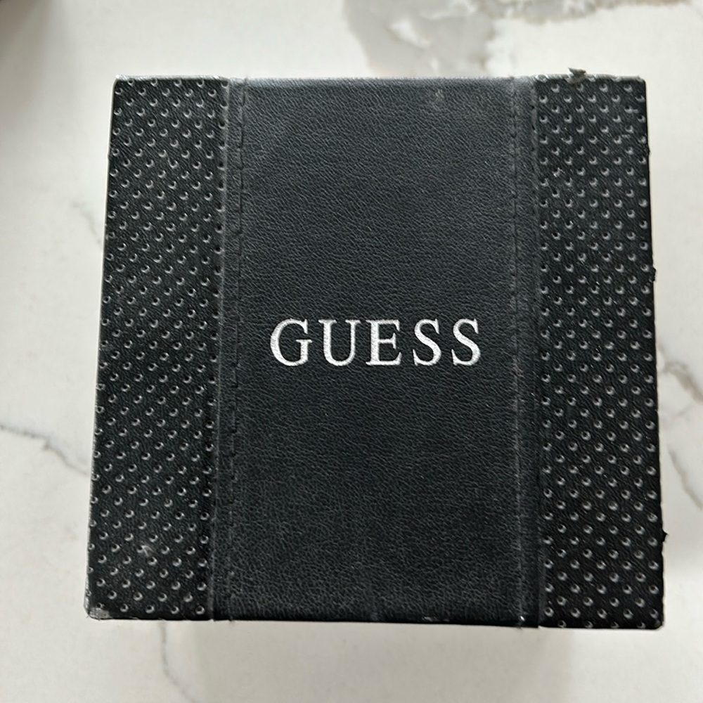 Men’s Guess watch